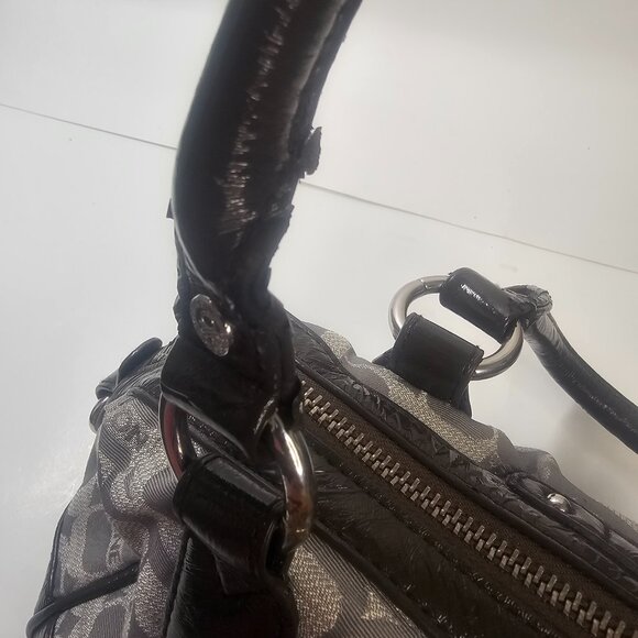 Linea BB1 United Colors of Benetton Since 1965. This is a small women's purse. - Picture 7 of 16